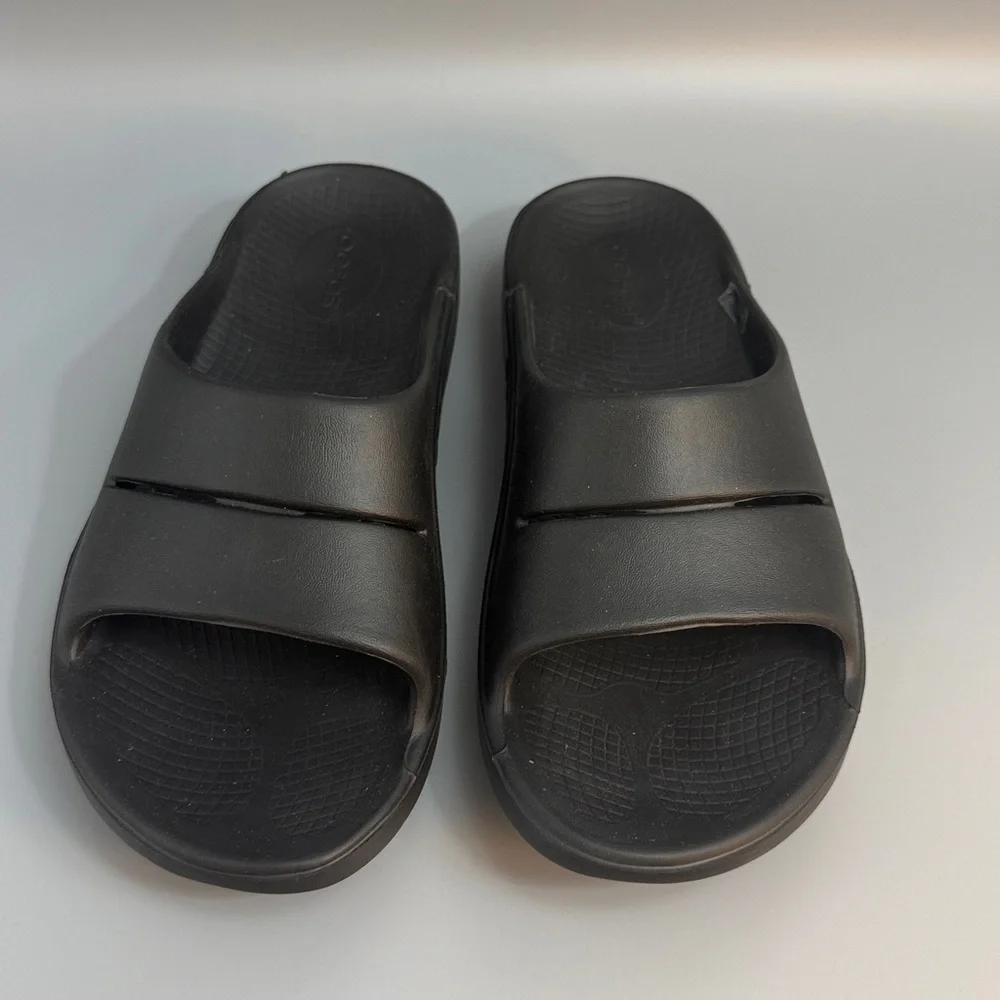 Oofos Ooahh Recovery Slide Sandal Black Men’s 7- W‎ 9 EU 40